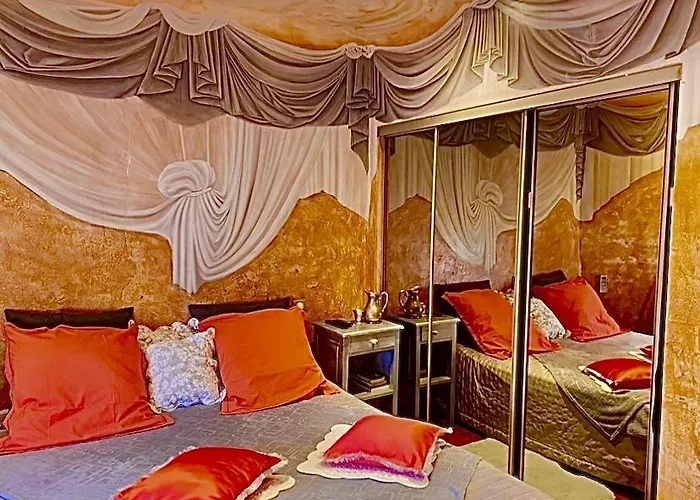 Апартаменти De Luxe Au Coeur De *