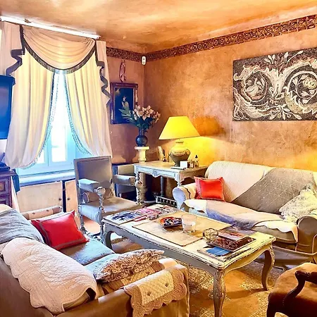 De Luxe Au Coeur De *