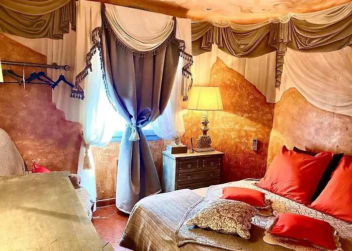 De Luxe Au Coeur De * Saint-Tropez